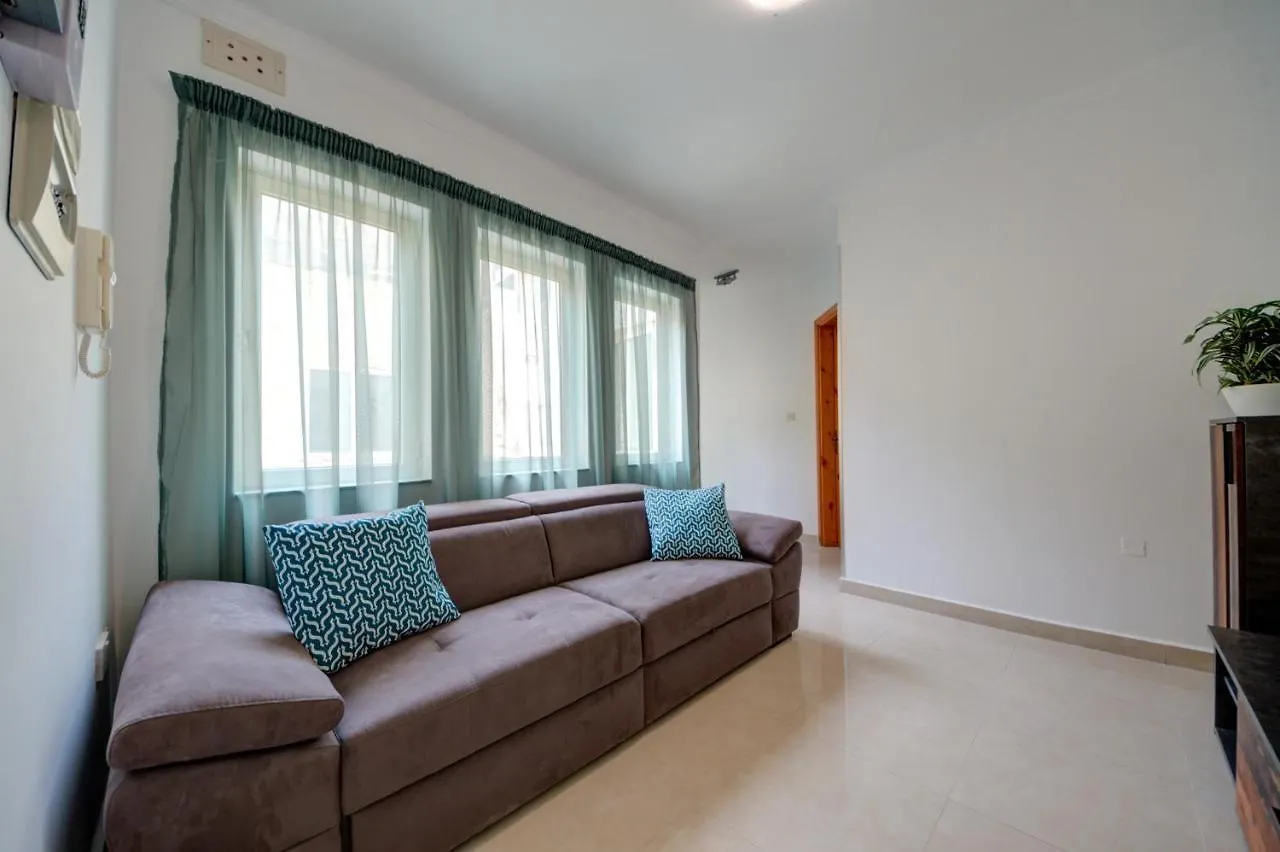 St Julian'S Unique 3-Bedroom Apartments Sleeps 9-10 Saint Julian's