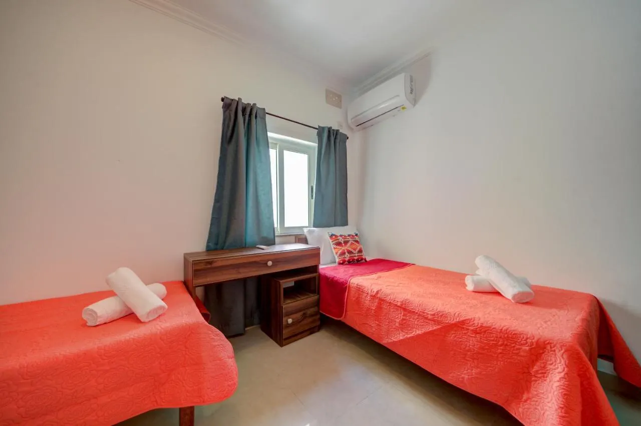 St Julian'S Unique 3-Bedroom Apartments Sleeps 9-10 Saint Julian's