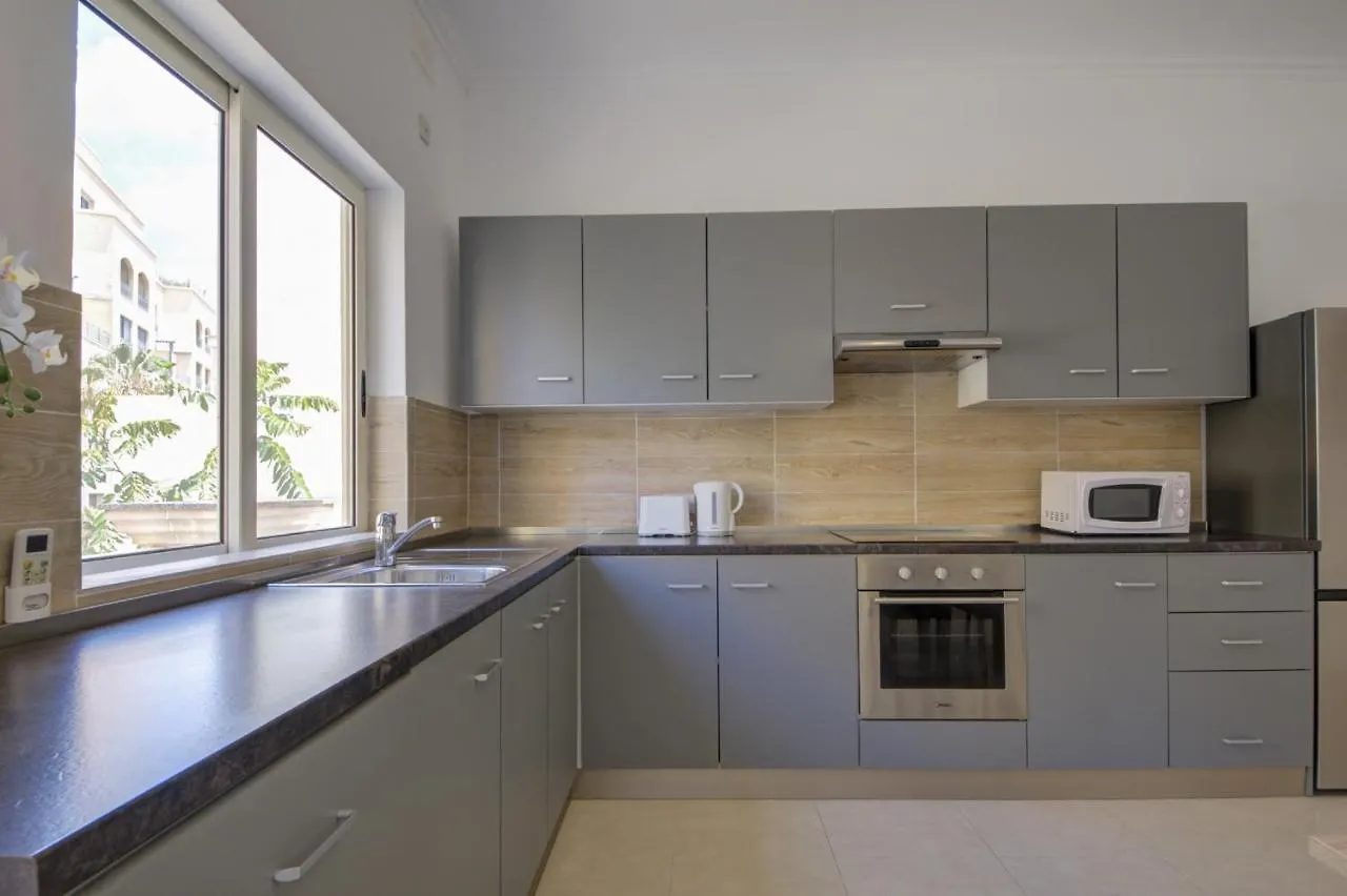St Julian'S Unique 3-Bedroom Apartments Sleeps 9-10 Saint Julian's